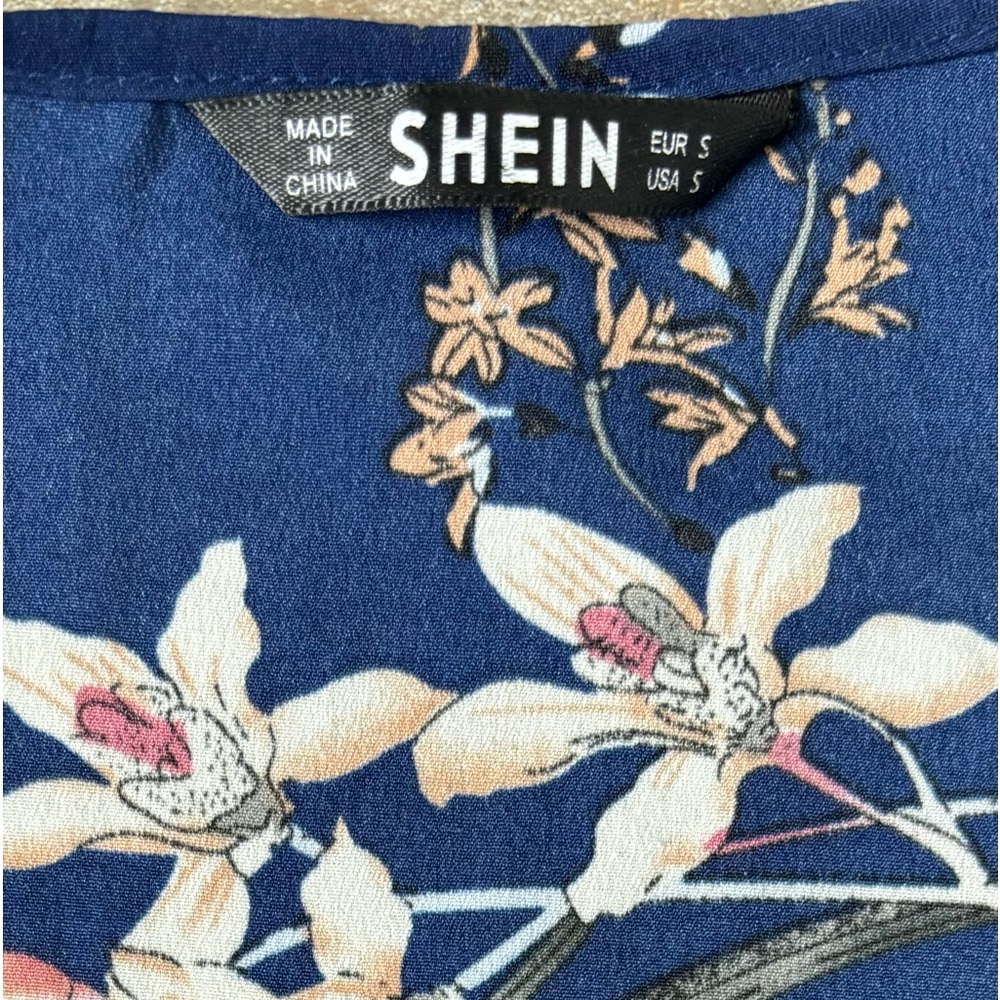 Kimono - Picture 3 of 5